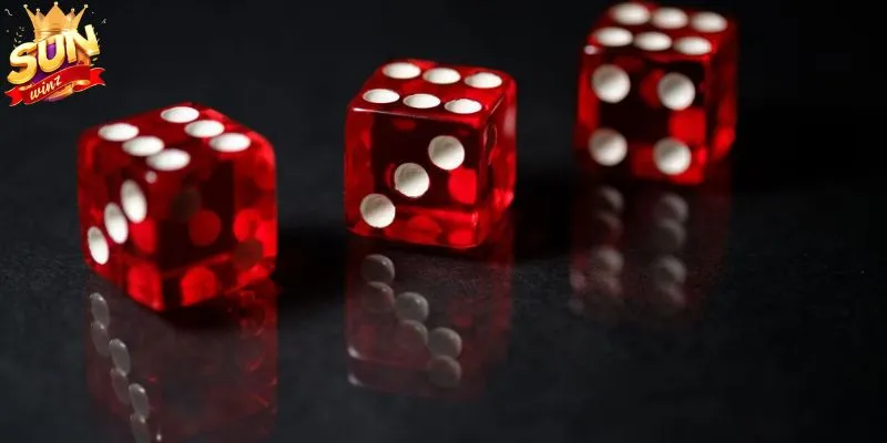 Cặp xúc xắc trùng điểm trong game Sicbo